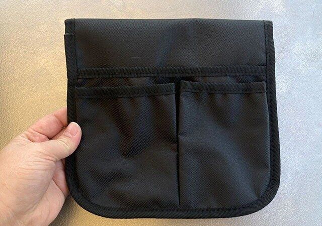 ダイソーのチェアアームポケット（3ポケット）1