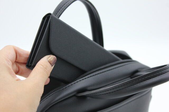 ダイソー 折りたたみメガネケース スリム