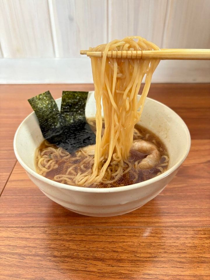 お水がいらないプレミアム 飯田商店醤油らぁ麺