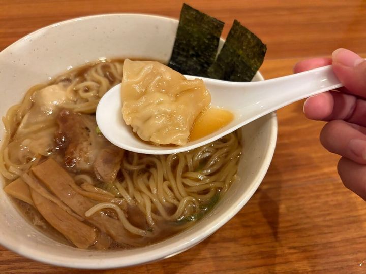 お水がいらないプレミアム カドヤ食堂ワンタンめん
