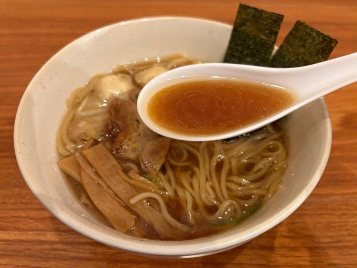 お水がいらないプレミアム カドヤ食堂ワンタンめん