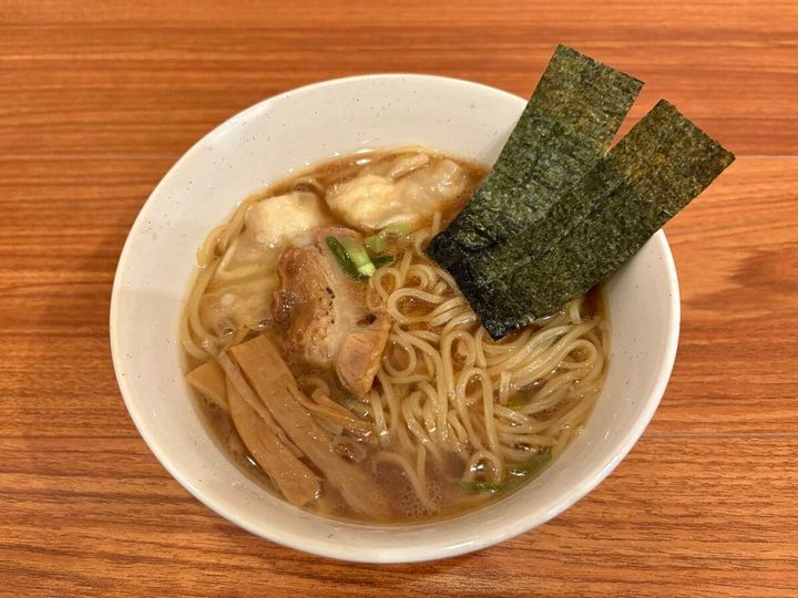 お水がいらないプレミアム カドヤ食堂ワンタンめん