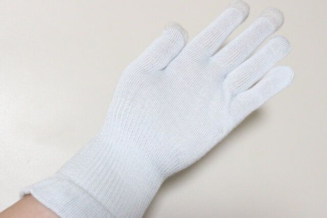 ダイソーのフィット感があるおうちケアニットグローブ（ロング丈、タッチパネル対応）