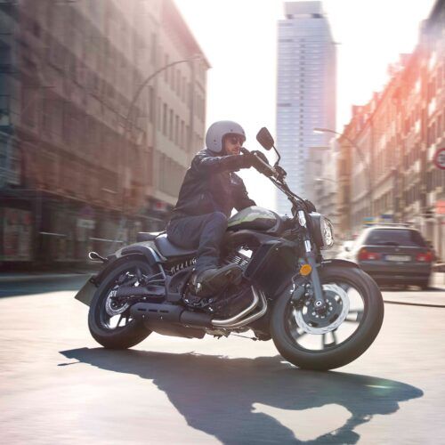カワサキ VULCAN S、カラー＆グラフィック刷新――649ccで街乗りもツーリングも頼れる新定番