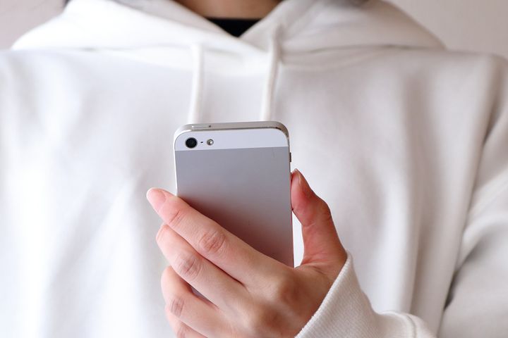 気付けばつい、元恋人のSNSをチェックしている