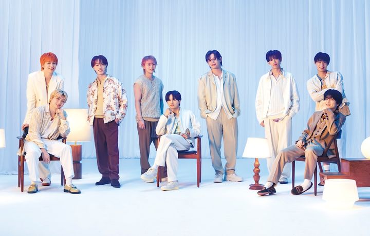 『超特急 The Movie RE:VE』 ツアーの熱狂を伝えるキービジュアルと場面写真23点が公開！