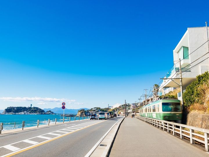 秋に行きたい「神奈川県の絶景ドライブスポット」ランキング！ All About ニュース編集部が全国の205人を対象に実施したアンケート調査結果から、「湘南海岸沿い国道134号」を抑えた1位は？