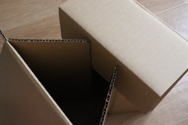 ダイソー かんたん組立て段ボールチェア 組み立て方 座面