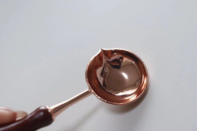 ダイソーのシーリングスタンプ用スプーン