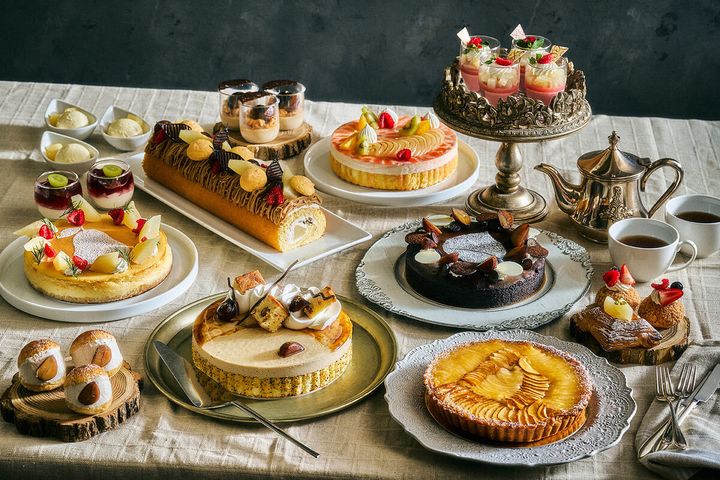 ホテルオークラ東京ベイ「カフェレストラン テラス」グラン・スイーツブッフェ～栗と洋梨の贅沢な午後～