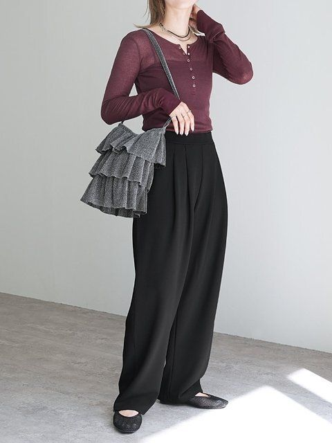 黒ワイドパンツコーデ1