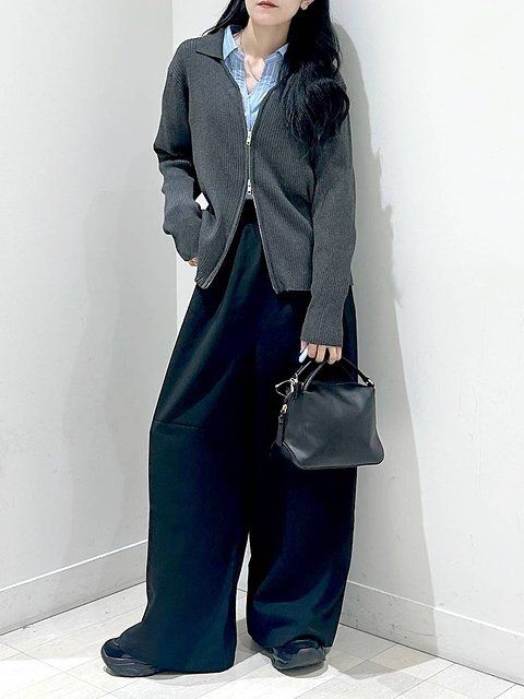 黒ワイドパンツコーデ5