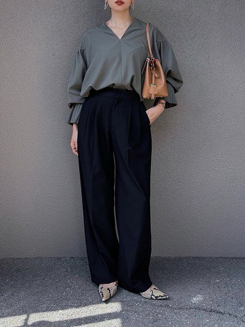 黒ワイドパンツコーデ3