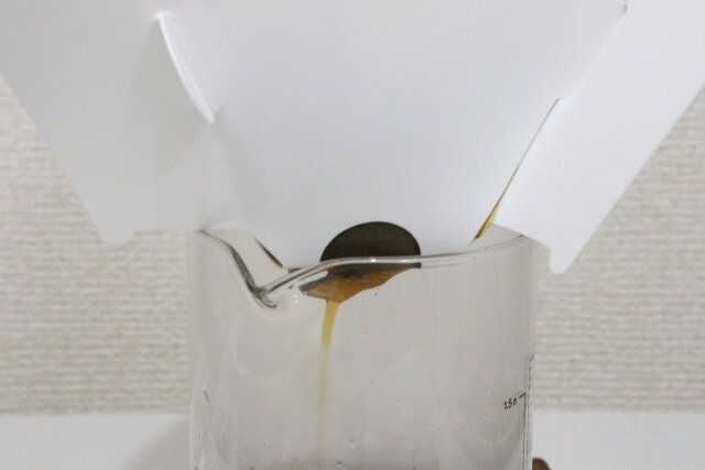 ダイソーのコーヒードリップできる耐熱軽量ガラスカップ（お米兼用、300mL）