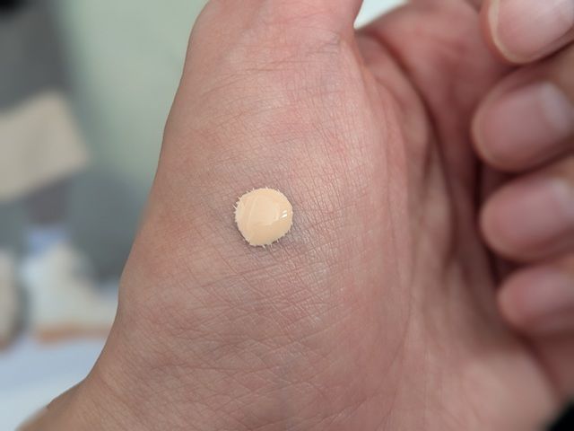 スキンケアベース ラスティングUVのスウォッチ写真