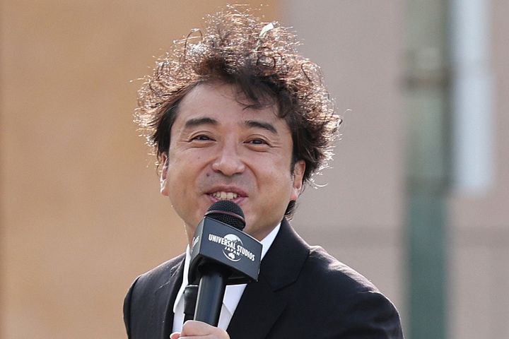 3位のムロツヨシさん（2021年12月、時事）