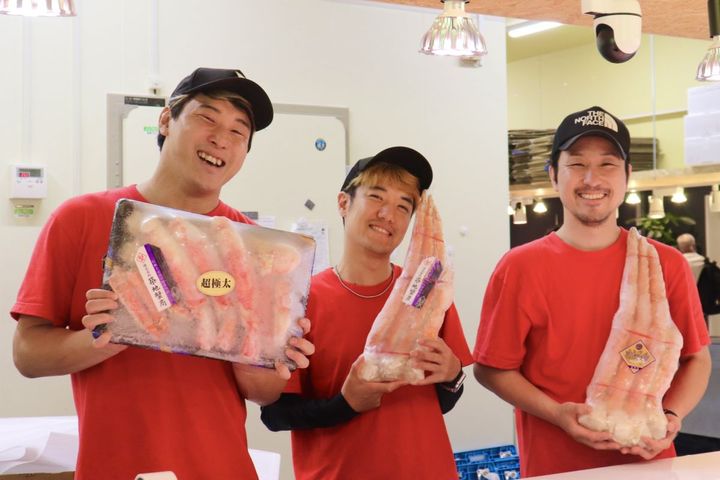 買い物に悩んだら、名物店員さんたちに相談してみてください
