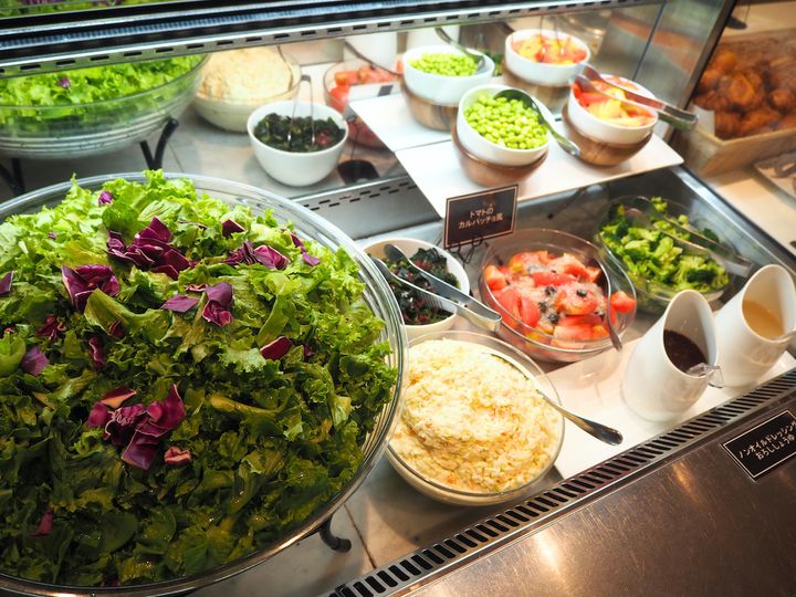 サラダコーナー