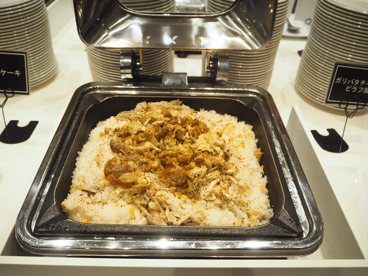 ガリバタチキンのピラフ風