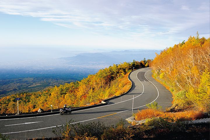 【2025年最新】紅葉ツーリングの見頃予測｜今年は平年より遅めに色づく!?
