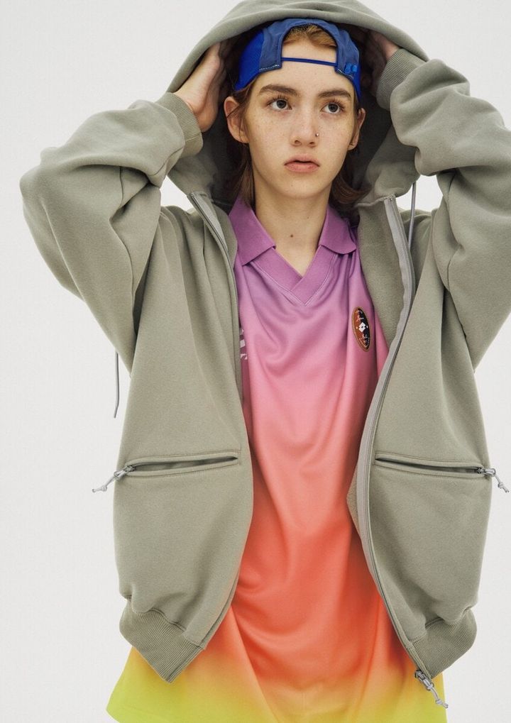 セダン オールパーパスのショート丈フーディ