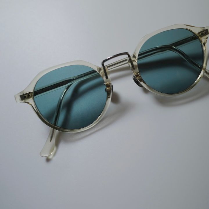 〈ayame〉のサングラス