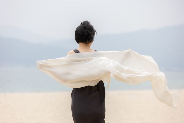 丹後ちりめんの老舗が手掛けるシルクブランドSOIE CÉLESTEの公式サイト＆通販を開始