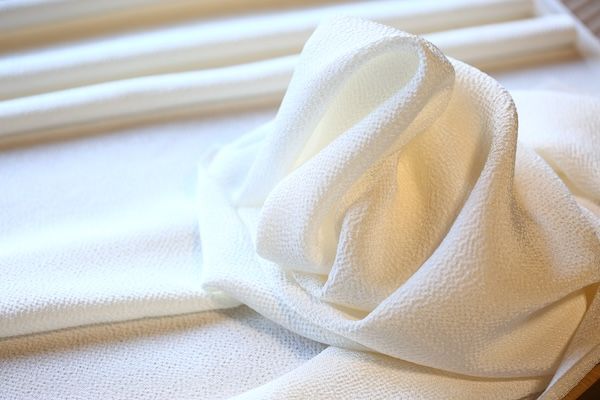 丹後ちりめんの老舗が手掛けるシルクブランドSOIE CÉLESTEの公式サイト＆通販を開始