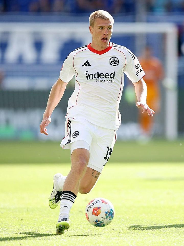 堂安律は何位？フランクフルトで「最も高額な給与を受け取っている5名」