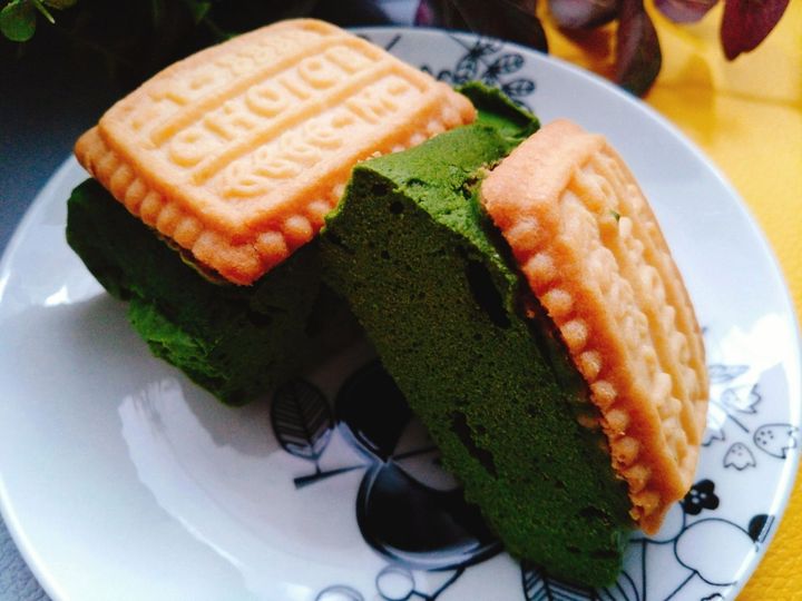 ダイエット中にも甘いもの食べたい!!レンジで出来る抹茶ブラウニー