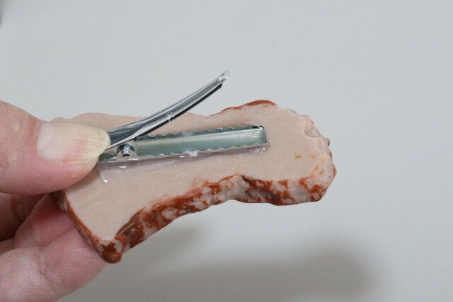 ヘアクリップ 骨付カルビ クリップ部分