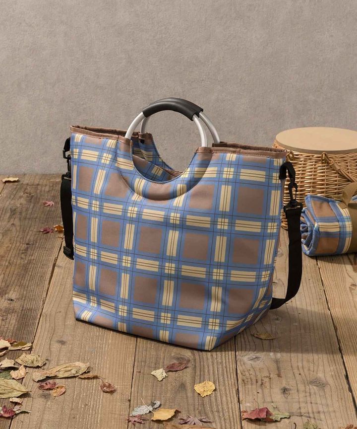 画像1: 出典：3COINS