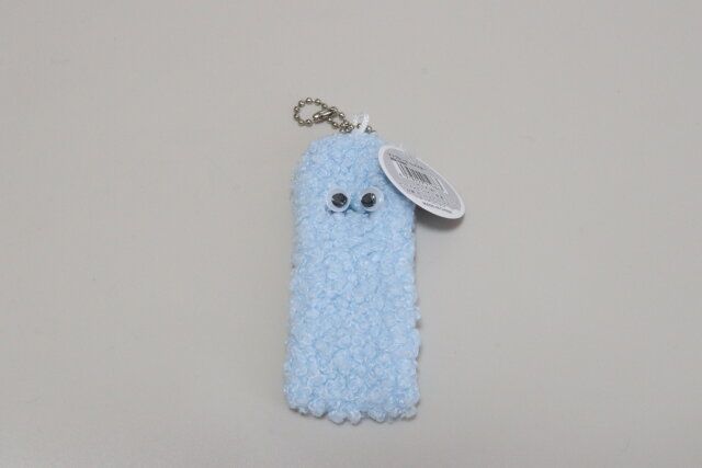 セリアのリップケース モンスターのパッケージ