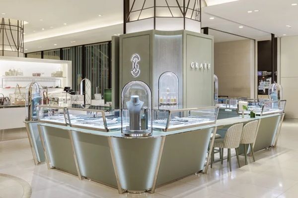 【大阪府大阪市】ダイヤモンドジュエラー「グラフ」阪急うめだ本店1階にOPEN！ブライダルにフォーカス