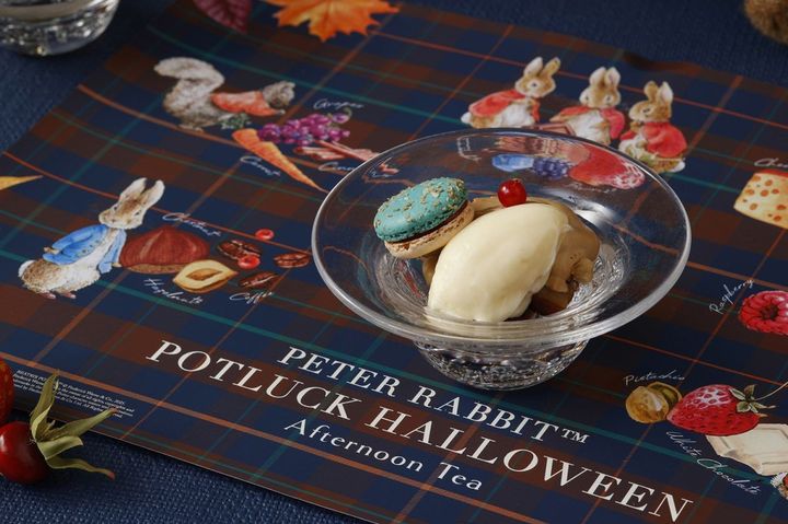 スペシャリテ「ピーターラビット™のコーヒーマロンイートンメス」／BEATRIX POTTER™(C) Frederick Warne & Co.,2025