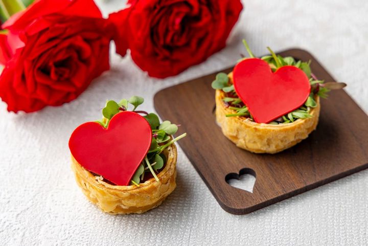 不機嫌な女王様に捧げるミンスパイ