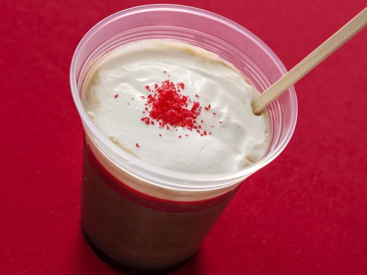 プラザパビリオン・レストラン「ホットチョコカクテル（コーヒーリキュール）」