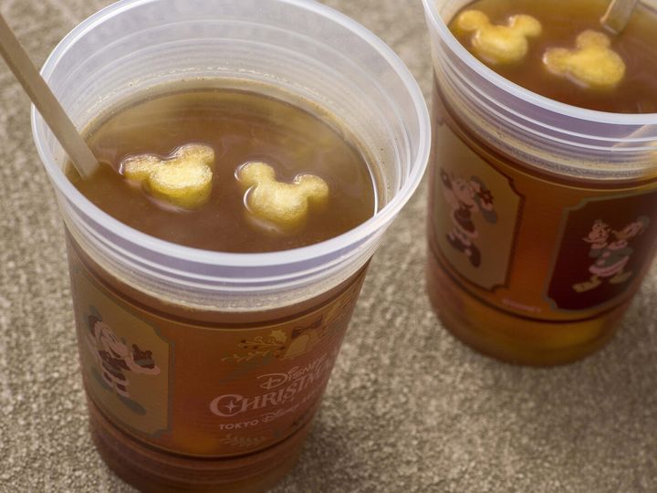 東京ディズニーリゾート“ディズニー・クリスマス2025”ホットアップルジンジャードリンク