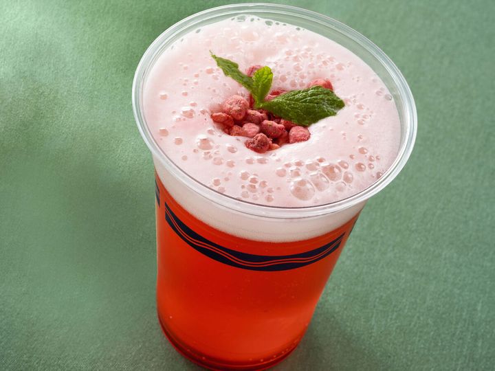 レストラン櫻 テラス席「ビアカクテル（ストロベリー）」