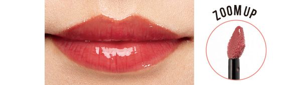 ツヤリップを大人に楽しむ青みのレッド