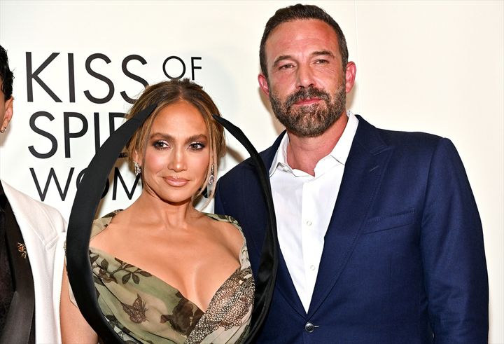 復活愛も2年で破局のジェニファー・ロペス＆ベン・アフレック、プレミアイベントで2ショット披露 写真：ロイター／アフロ width=
