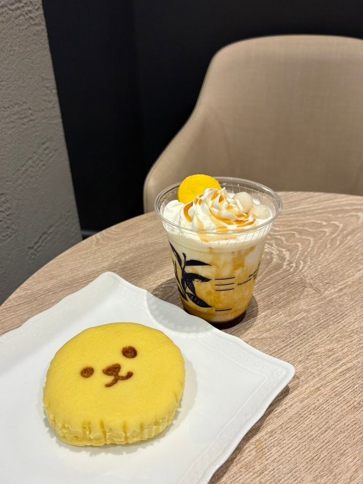 もちもちみたらし団子シェイク＆お月見ベアフルのスチームケーキ