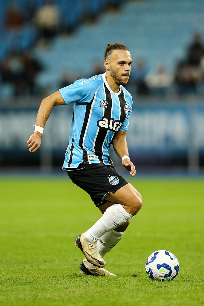 日本代表が対戦するブラジル、国内で「まだ現役を続けている」意外なスター選手5名