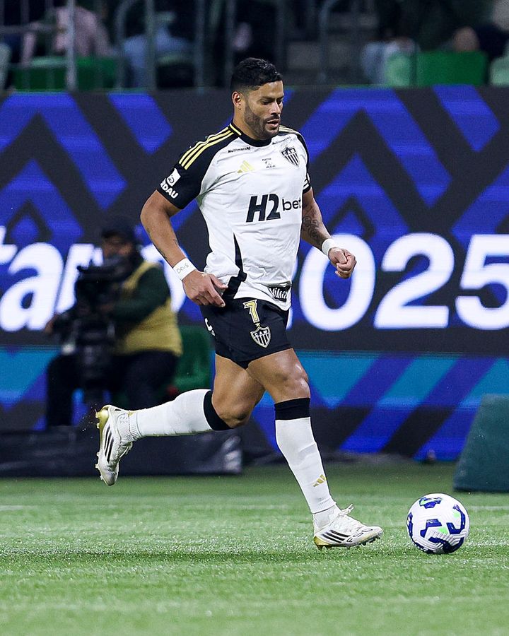 日本代表が対戦するブラジル、国内で「まだ現役を続けている」意外なスター選手5名