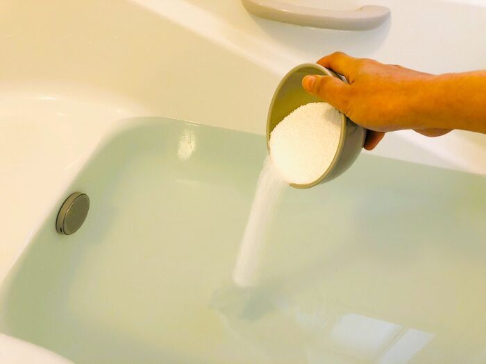 お風呂の配管が「放置するだけ」でピカピカに！？「追い炊き機能」を使っている人は必見ですよ！