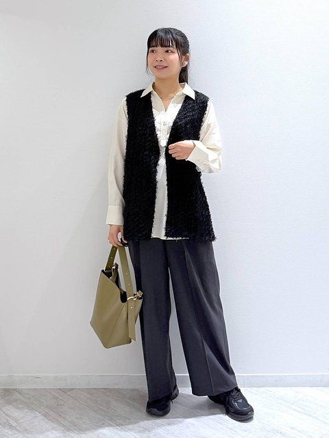 グローバルワークのツイルストレッチワイドパンツ