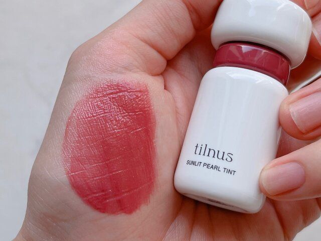 ティルナス サンリットパールティント 10 アトリエフィグ 手の平に付ける