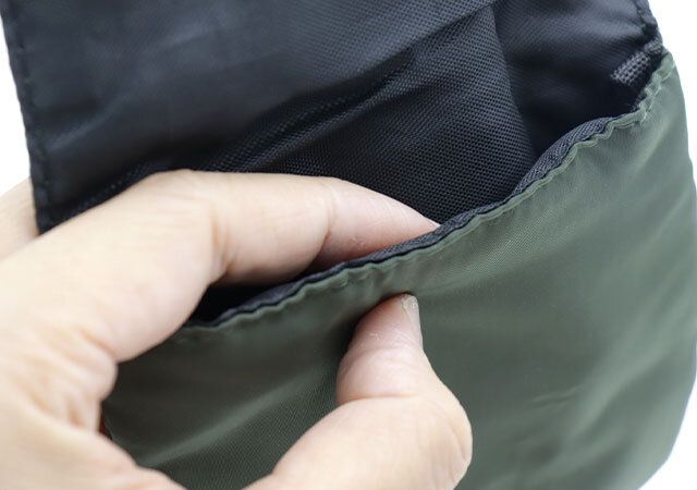 中わたスクエアマルチポーチ 素材感