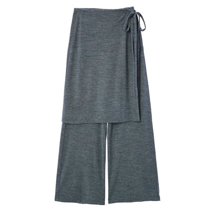 レイヤードパンツ￥36,300（フィーニー）