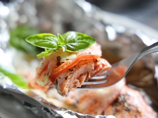 秋鮭のイタリアン風味のホイル焼き